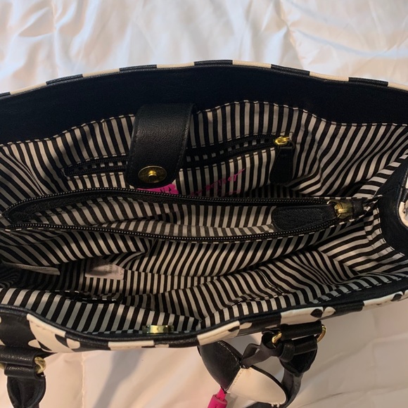 Betsy Johnson Handbag - Picture 3 of 3